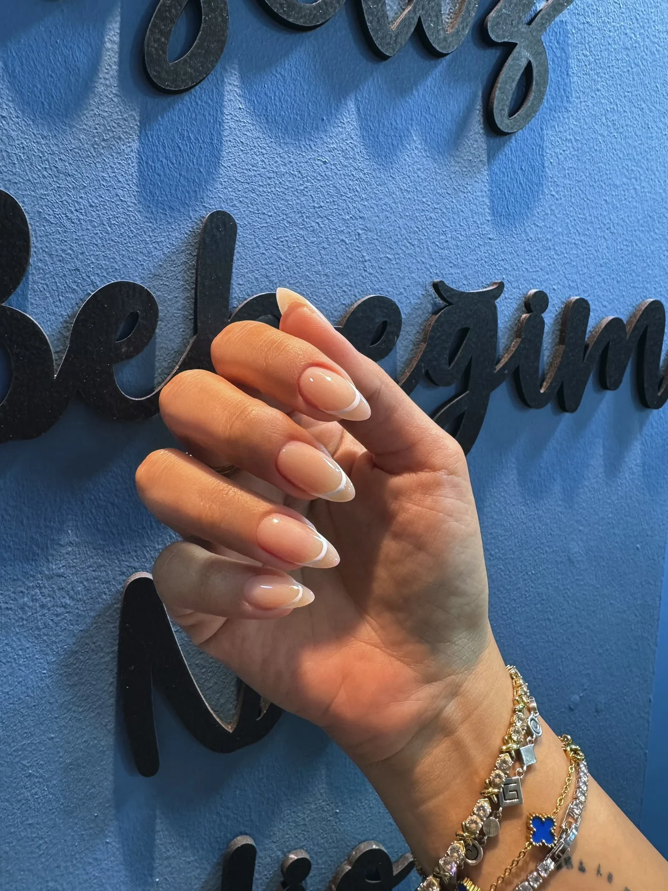 Nail Studio Gülşah zarif french tırnak uygulaması
